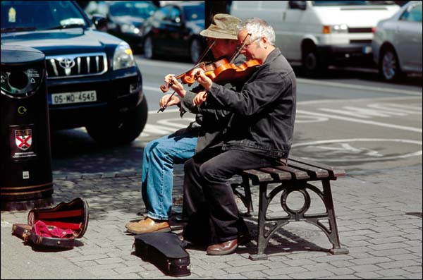Straßenmusiker in Westport, Co. Mayo, © 2009 Juergen Kullmann