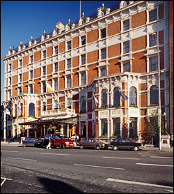 Shelbourne Hotel Dublin, © 1996 Jürgen Kullmann