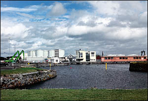 Galway Harbour, © 2009 Juergen Kullmann