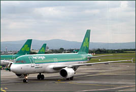 Lingus, Dublin Airport, Juni 2010, © 2010 Juergen Kullmann