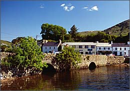 Leenaun Bridge, © 1995 Juergen Kullmann