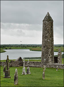 Clonmacnoise, © 2012 Juergen Kullmann