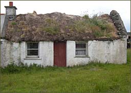 Cottage am Ballynakill Harbour, © 2008 Juergen Kullmann