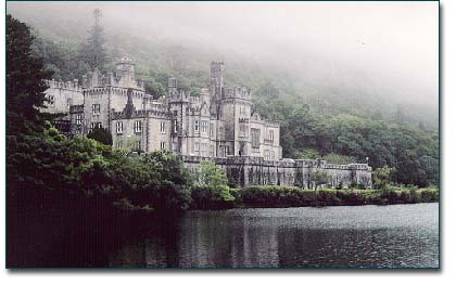 Kylemore Abbey, Irland, © Juergen Kullmann