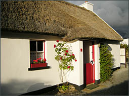 Renvyle Thatched Cottage No. 1, © 2008 Juergen Kullmann